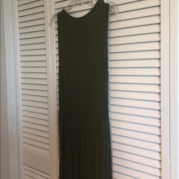 NWT Olive Green Sleeveless Maxi Dress - Picture 5 of 6